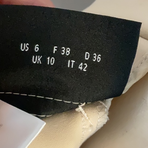 AKRIS Melissa techno slim pant in sand size 6 - Picture 7 of 7